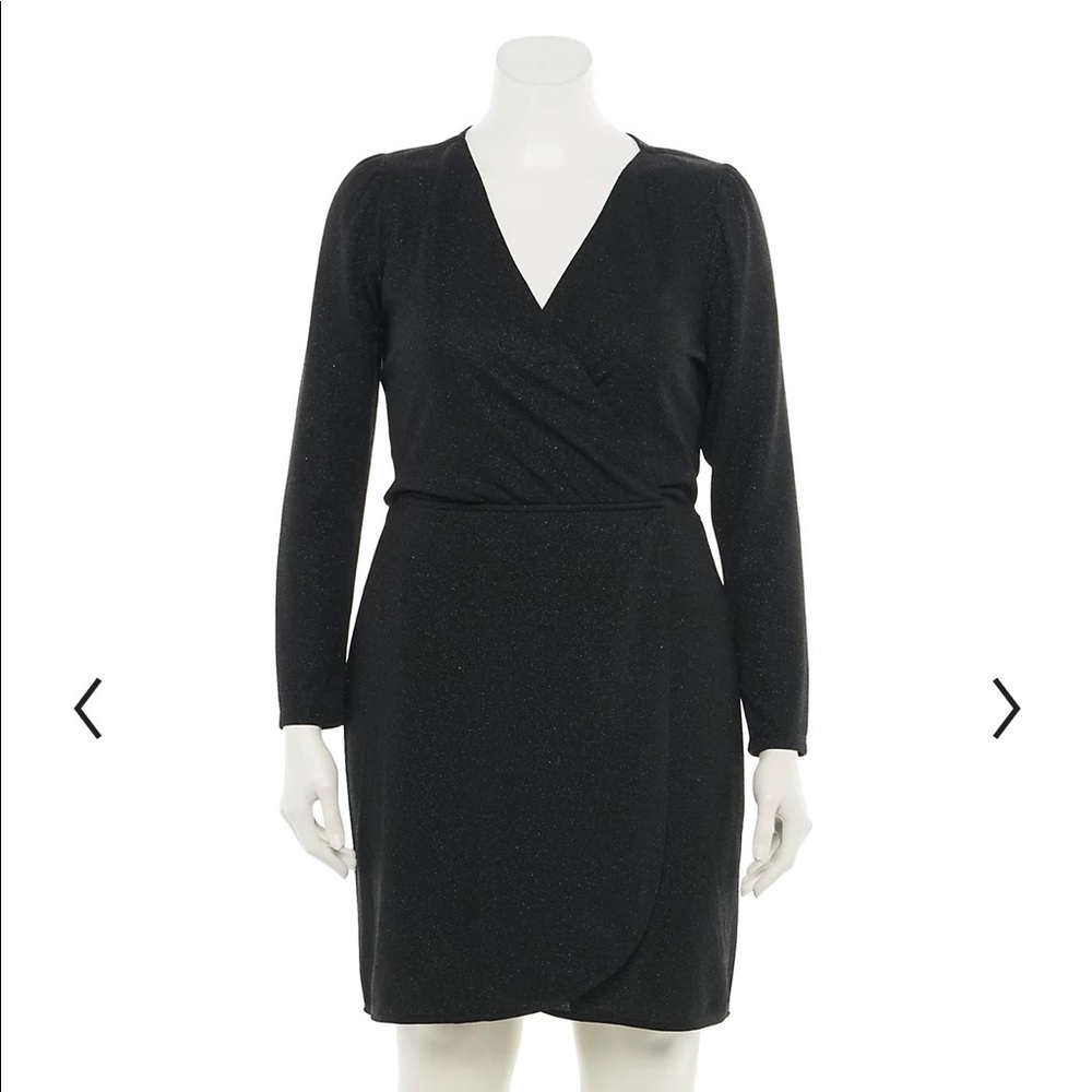 Junior’s Plus Size Speechless Long Sleeve Mock Wrap Dress. Size 2X